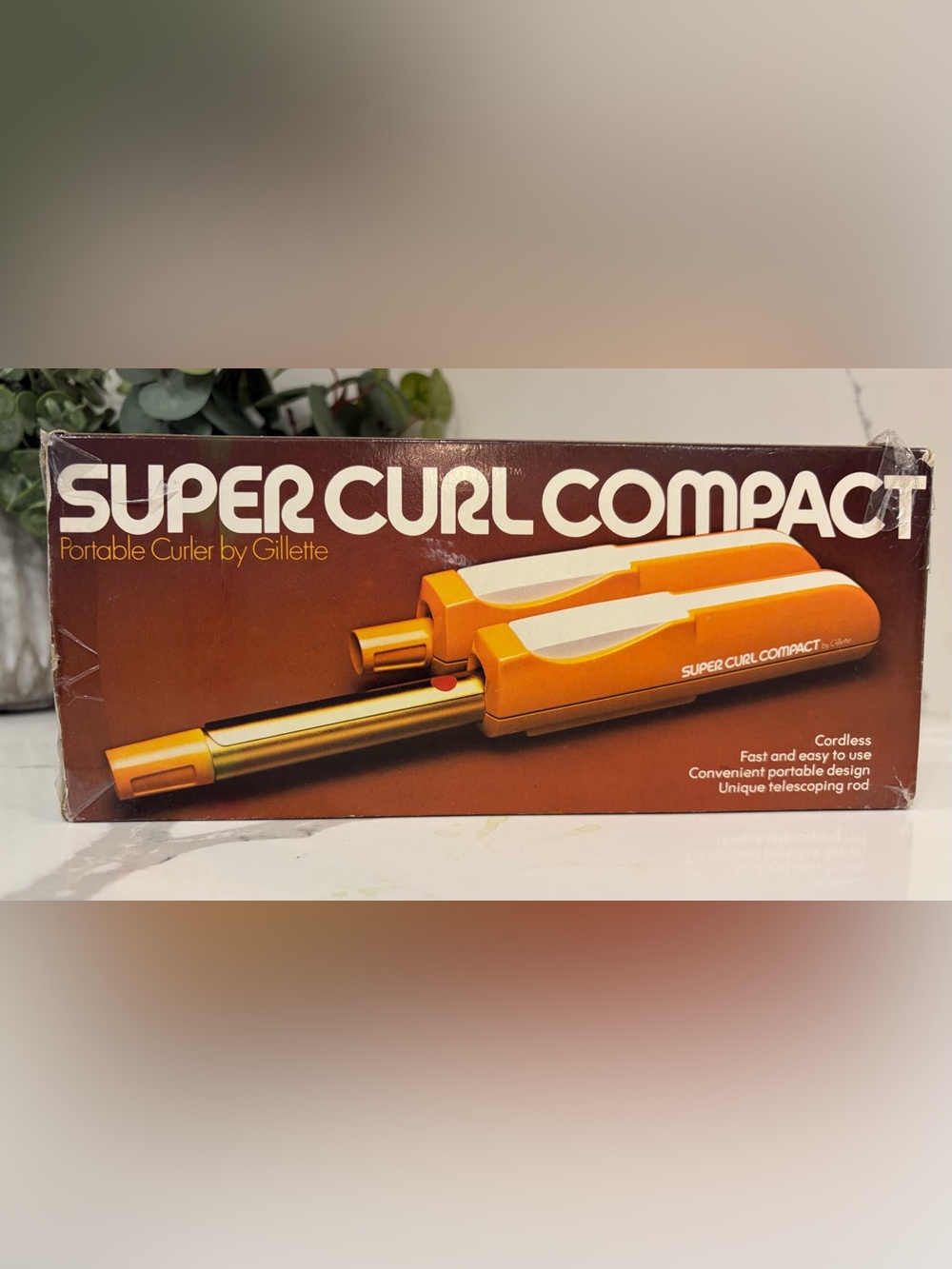 Vintage 1970s Gillette Super Curl Compact Telescoping Hair Curler
Cordless Never